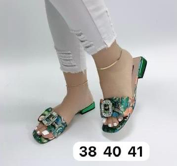 Chaussures Femme — Modèle 08